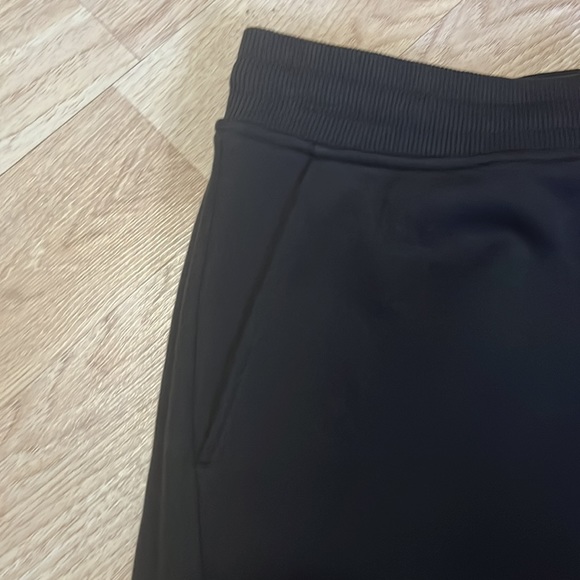 CALVIN KLEIN Men's  Logo Fleece Shorts - Picture 3 of 4